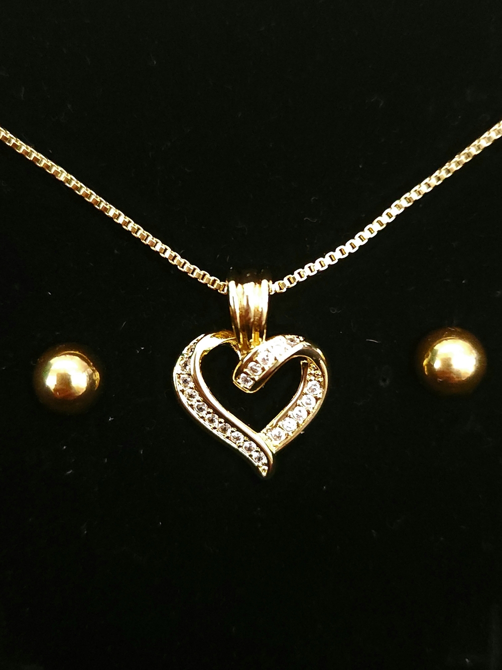 Gold Heart Pendant Necklace with Crystal Accents And Stud Earrings